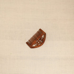 Bijnor hand carved sheesham wooden comb (medium) 22