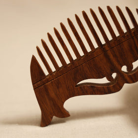 Bijnor hand carved sheesham wooden comb (medium) 26