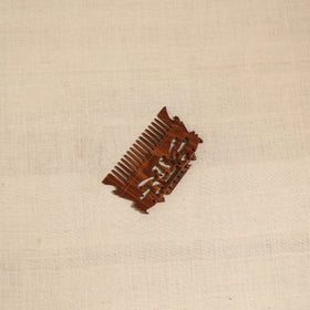 Bijnor hand carved sheesham wooden comb (medium) 28