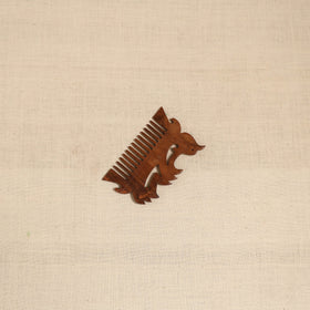 Bijnor hand carved sheesham wooden comb (medium) 29