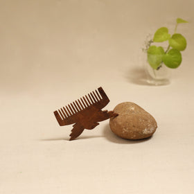 Bijnor hand carved sheesham wooden comb (medium) 31