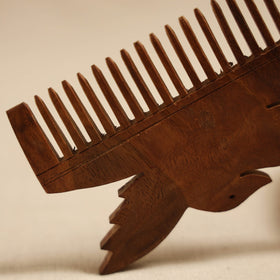Bijnor hand carved sheesham wooden comb (medium) 31