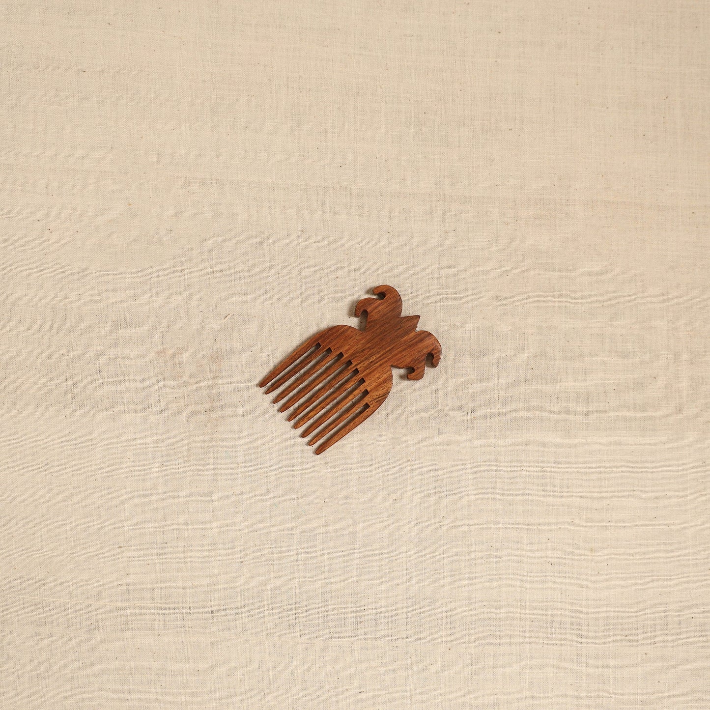 Bijnor hand carved sheesham wooden comb (small) 33