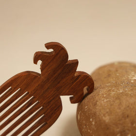 Bijnor hand carved sheesham wooden comb (small) 33