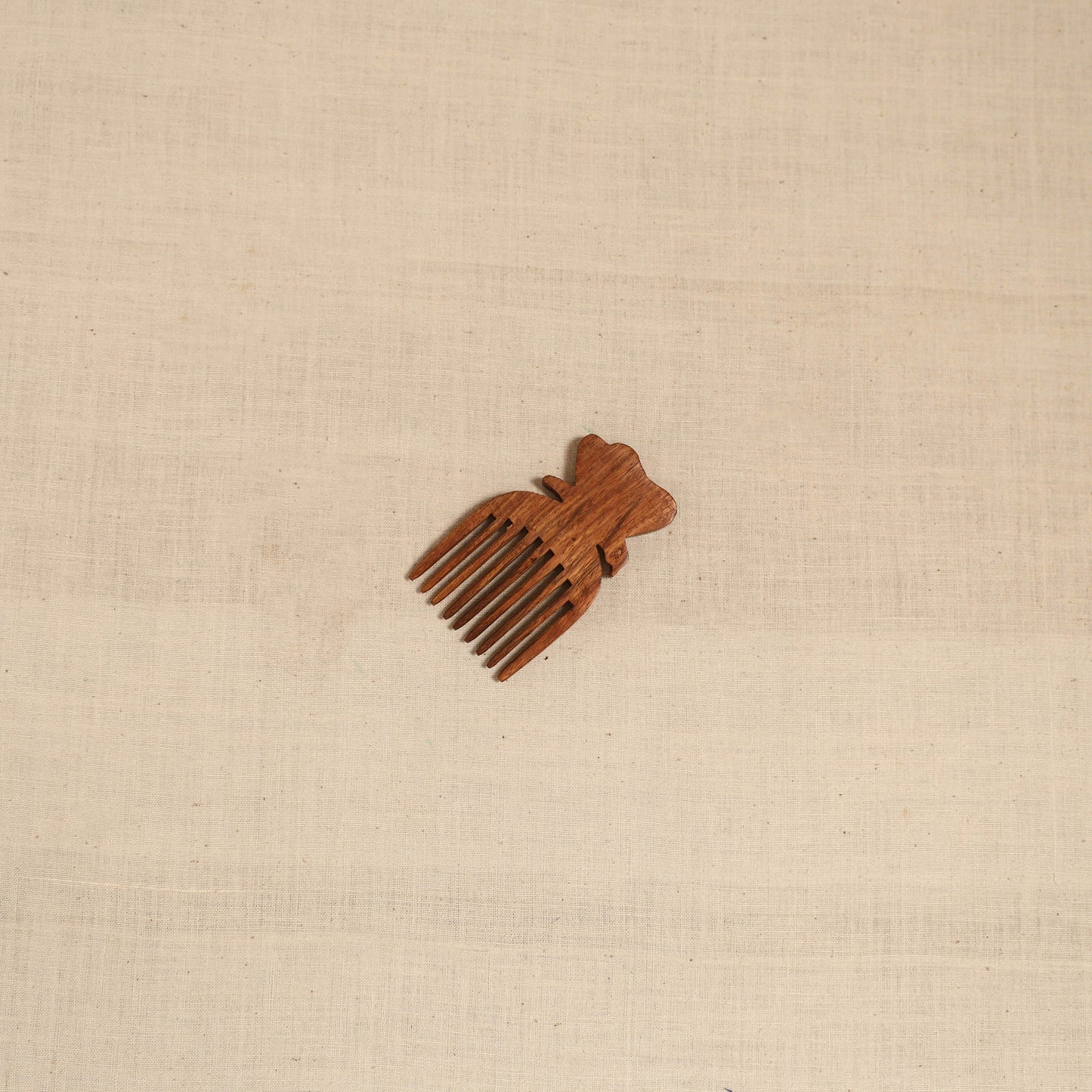 Bijnor hand carved sheesham wooden comb (small) 34