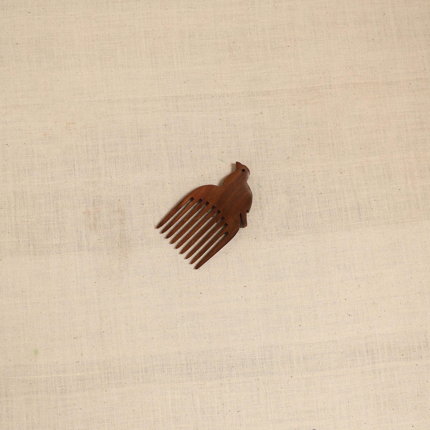 Bijnor hand carved sheesham wooden comb (small) 39