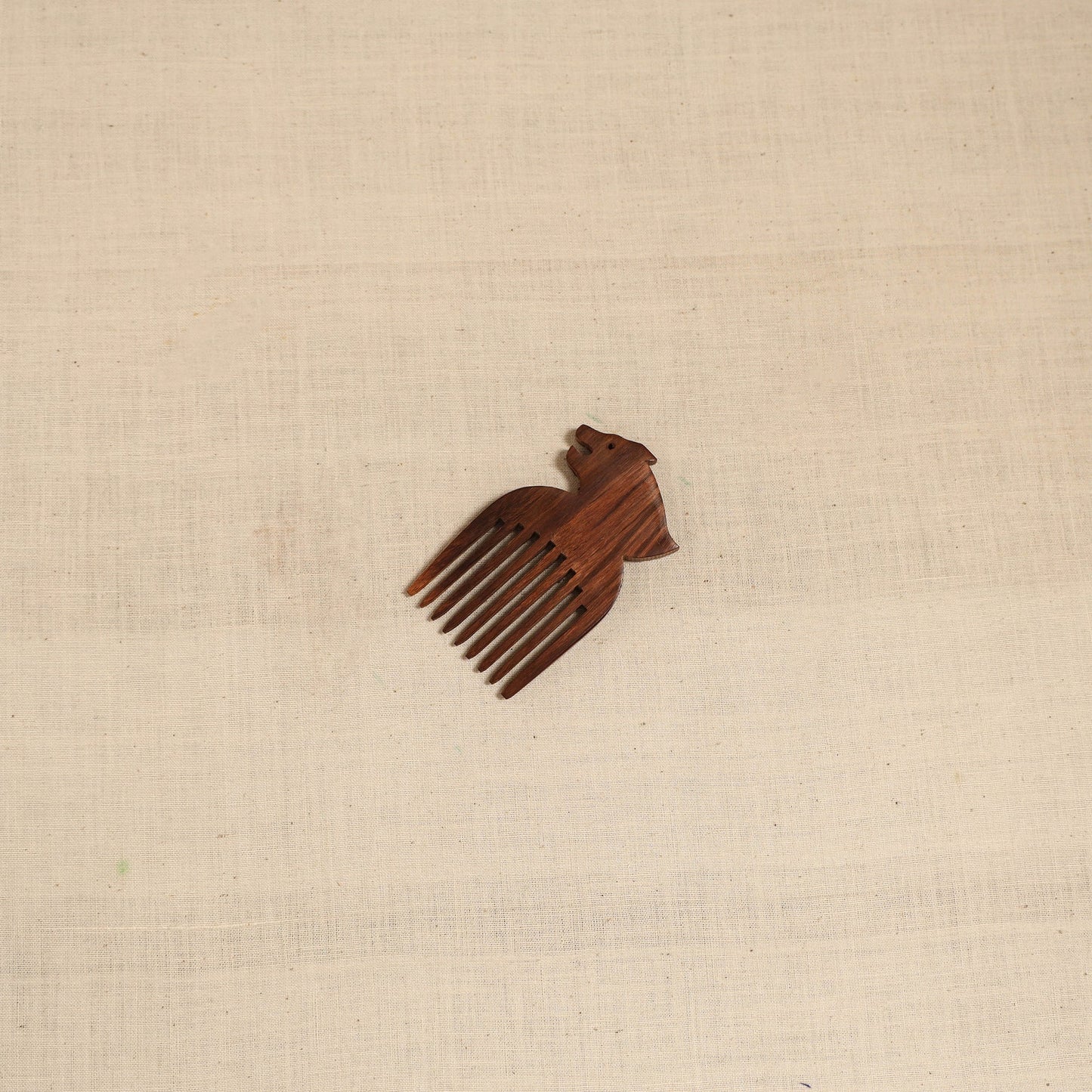 Bijnor hand carved sheesham wooden comb (small) 41