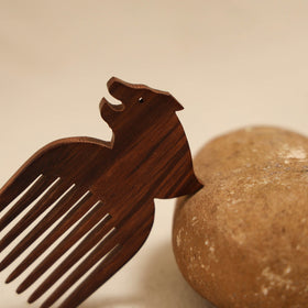 Bijnor hand carved sheesham wooden comb (small) 41