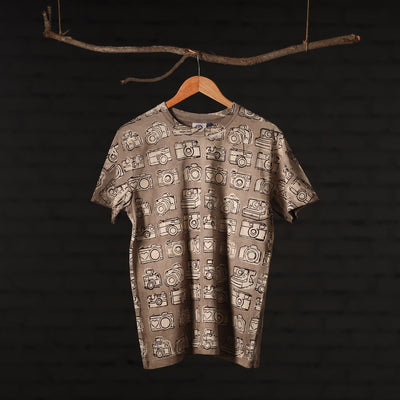 Buy Bindaas Block Art Prints Natural Dyed Cotton Round Neck T-shirt Online at iTokri.com