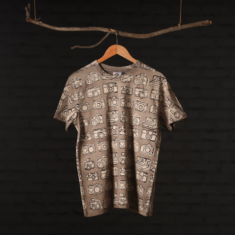 Buy Bindaas Block Art Prints Natural Dyed Cotton Round Neck T-shirt Online at iTokri.com