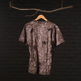  Bindaas Natural Dyed Art Block Print Round Neck T-shirt in Pure Cotton Online at iTokri.com