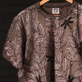  Bindaas Natural Dyed Art Block Print Round Neck T-shirt in Pure Cotton Online at iTokri.com
