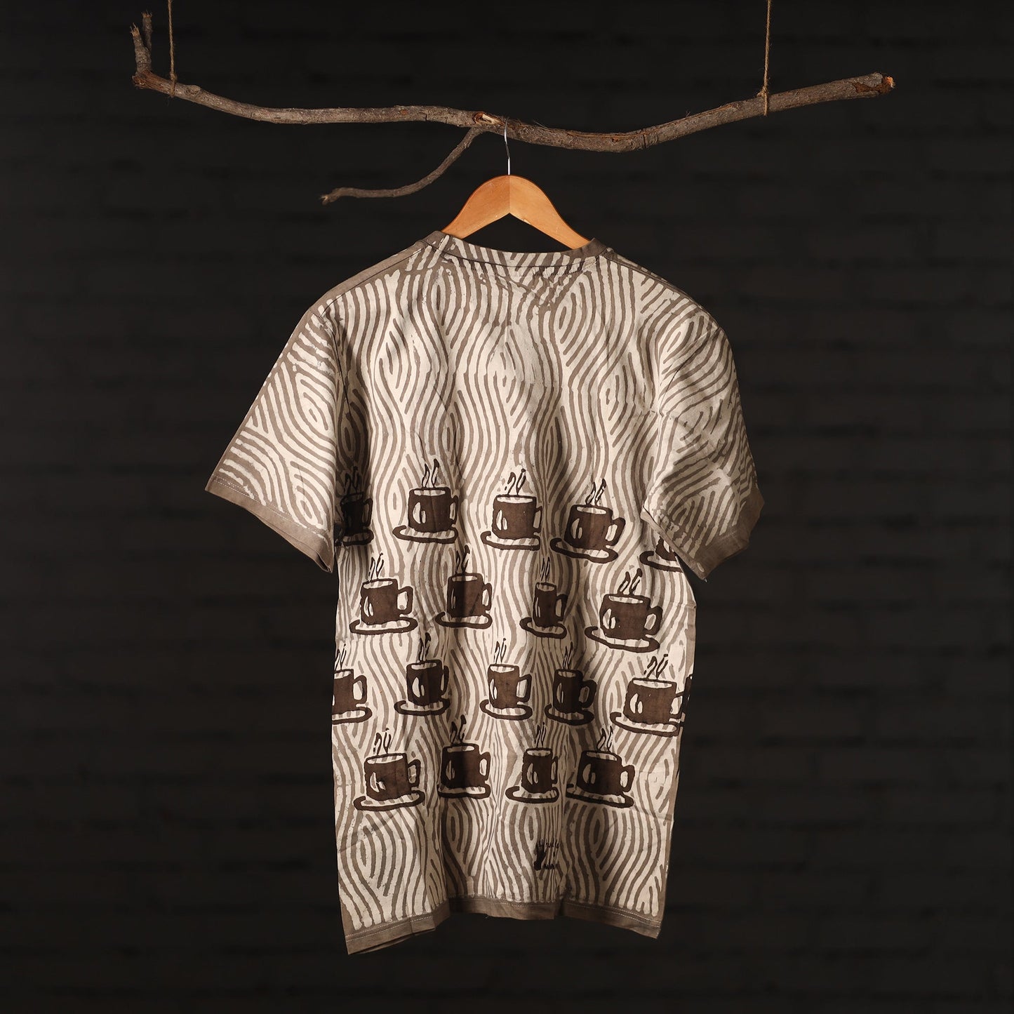  Bindaas Natural Dyed Art Block Print Round Neck T-shirt in Pure Cotton 