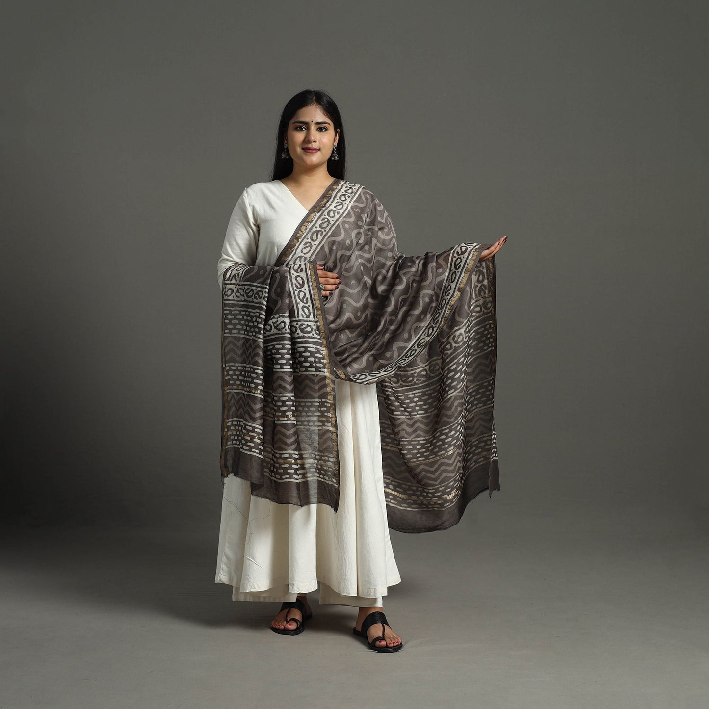 Brown - chanderi silk bagru dupatta 11 - handcrafted
