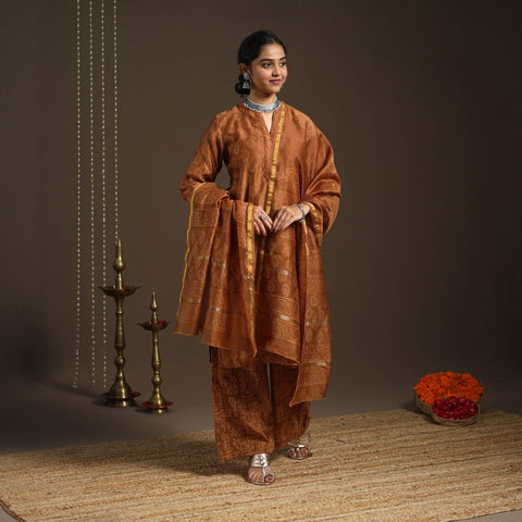 Brown - chanderi silk bagru kurta set (set of 3) 16