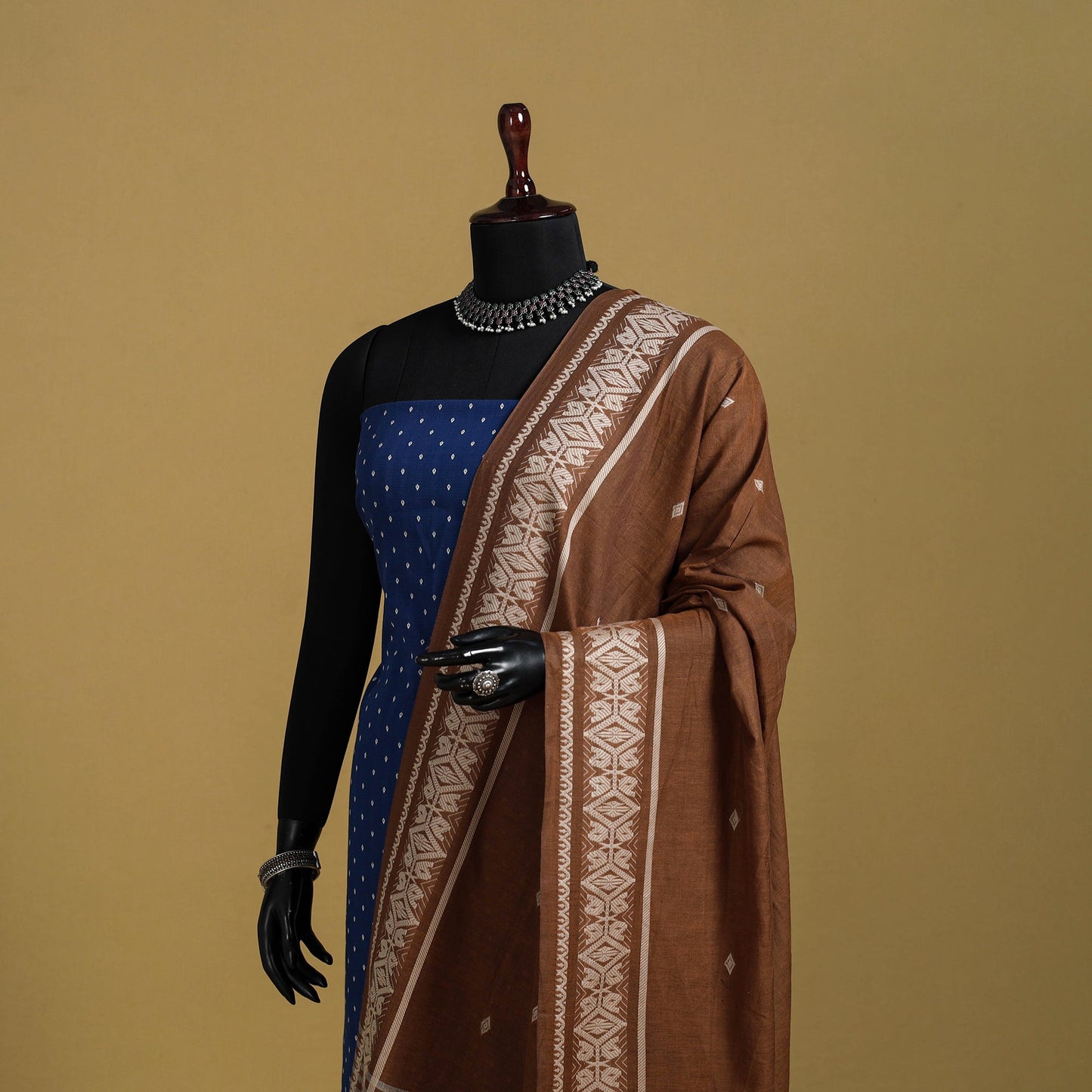 Brown - cotton buti jacquard dupatta with thread border 05