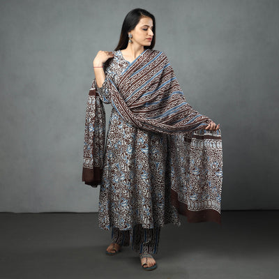 Buy Brown Cotton Hand Batik Print Kurta Set