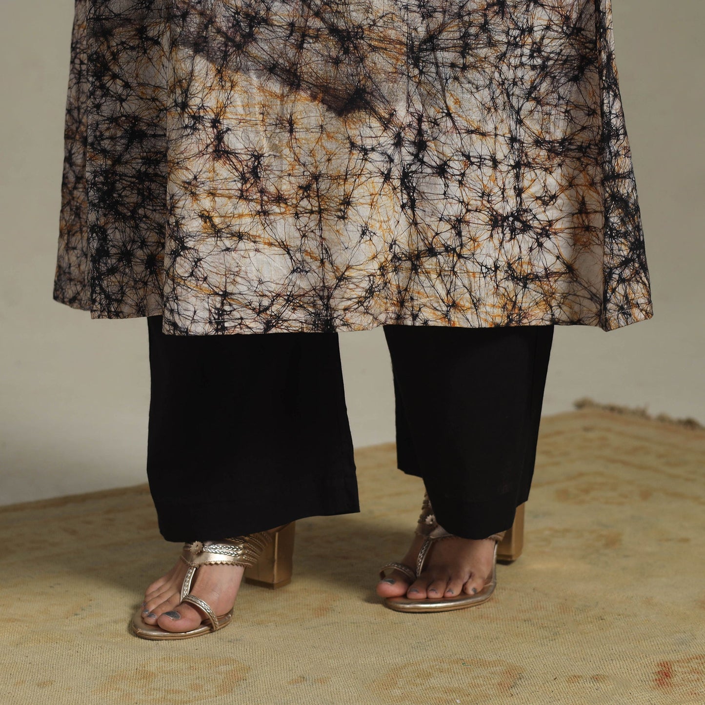 Brown Cotton Hand Batik Print Kurta Set (Set of 3)