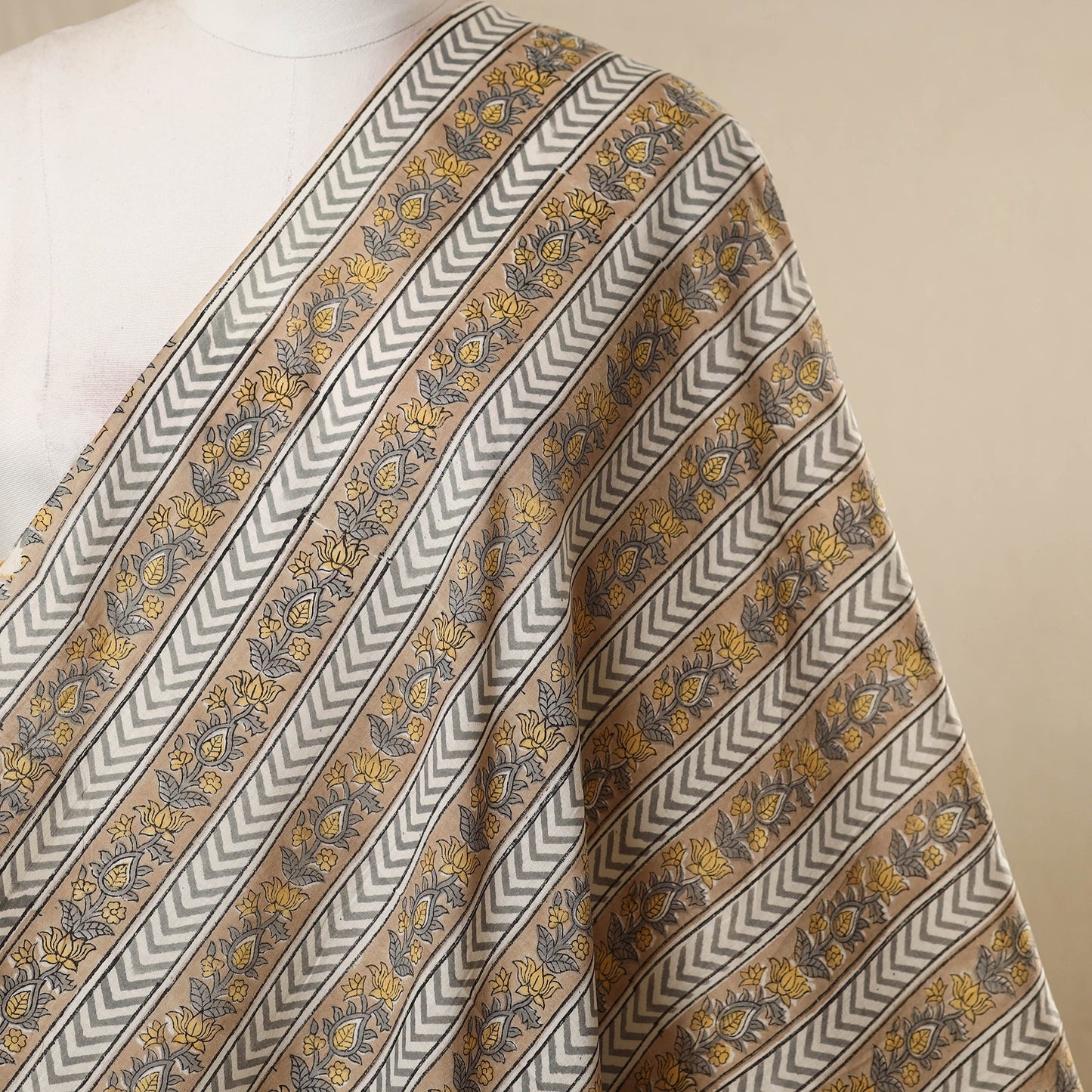 Brown - cotton sanganeri fabric 01 - handcrafted