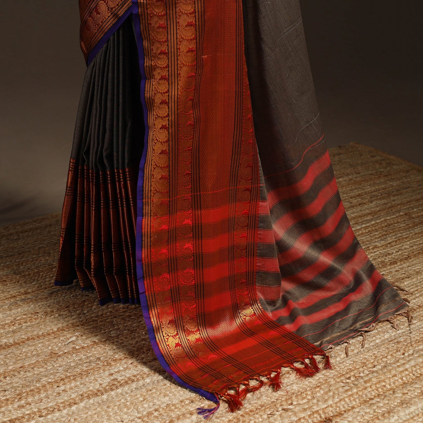 Dharwad cotton saree with border 51 - handcrafted