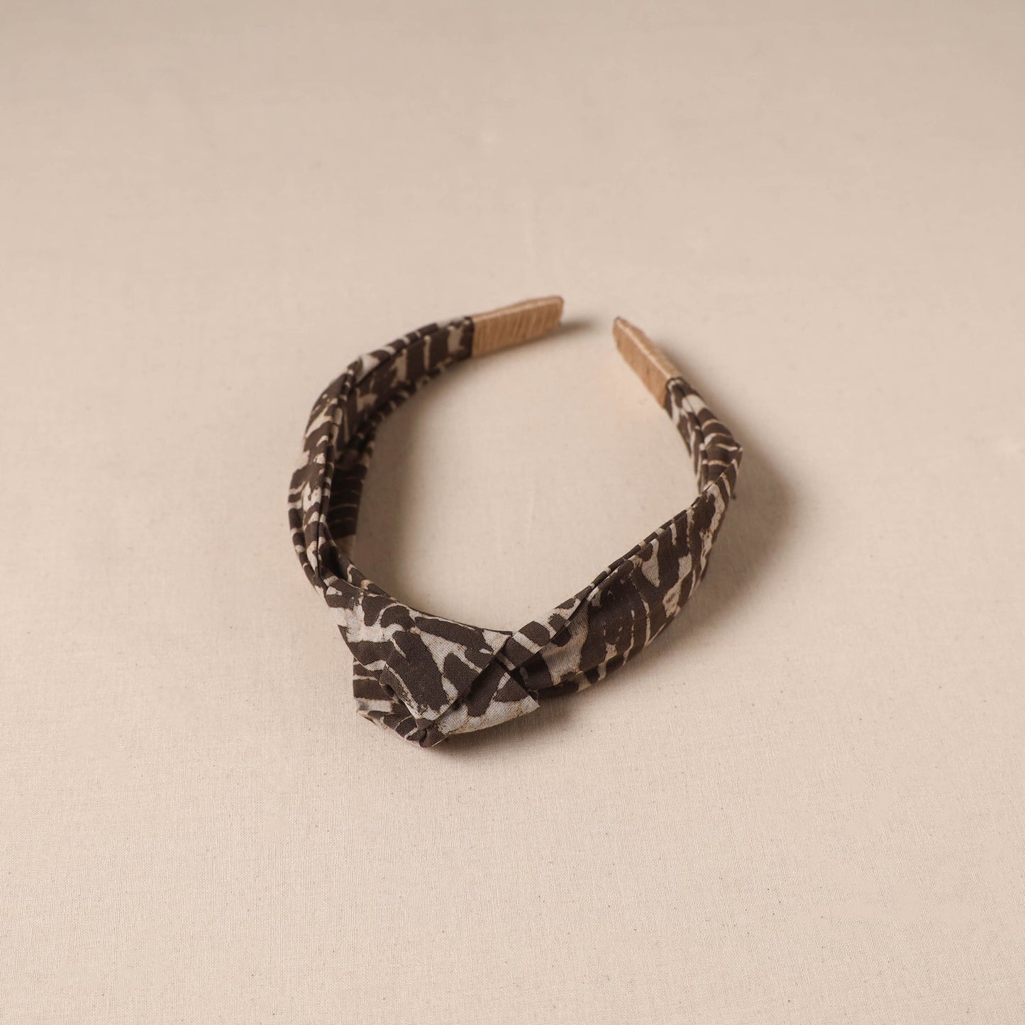 Fabart knotted hair band 12 - handcrafted