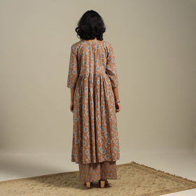 Brown Flared Cotton Jaipur Print Kurta Set (Set of 2)