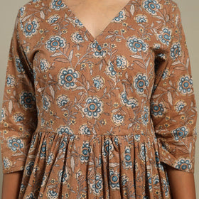 Brown Flared Cotton Jaipur Print Kurta Set (Set of 2)