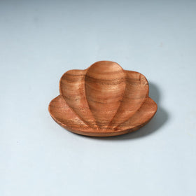 Brown Handcarved Natural Neem Wooden Serving Tray