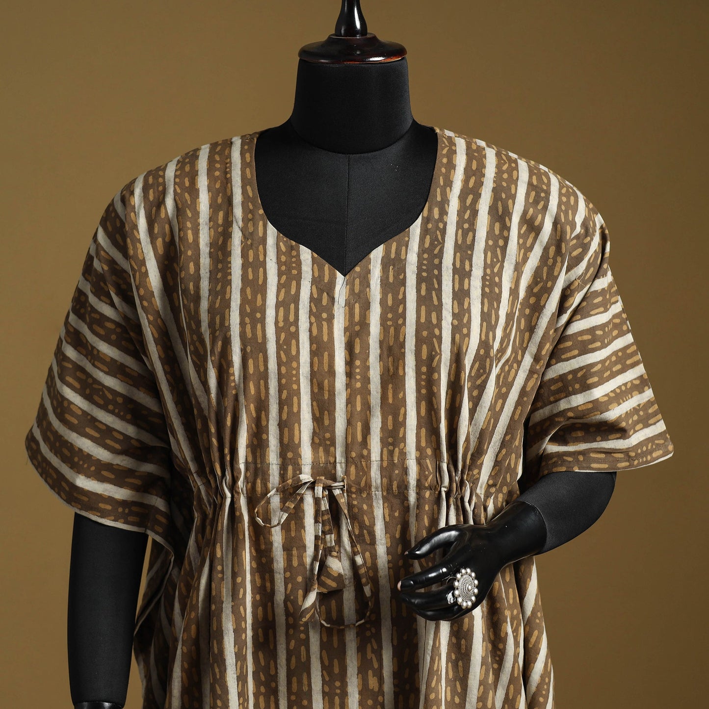 Hand akola short kaftan with tie-up waist 31 - handcrafted