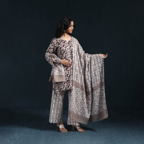 Hand batik cotton suit set with dupatta for women 02