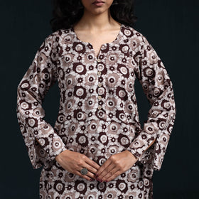 Hand batik cotton suit set with dupatta for women 02