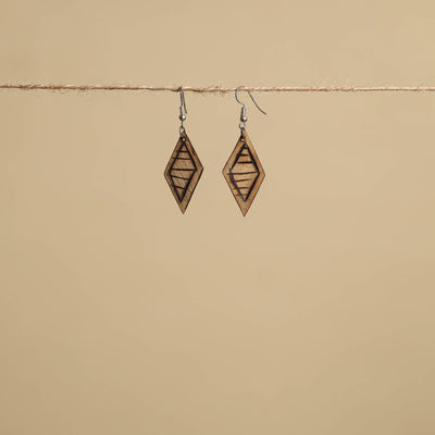 Brown - hand carved bamboo wooden earrings 02 - handcrafted