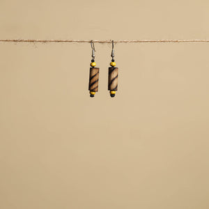 Brown - hand carved bamboo wooden earrings 03 - handcrafted