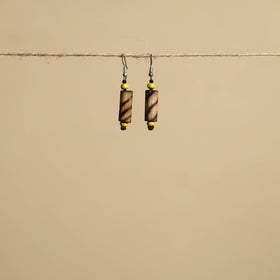 Brown - hand carved bamboo wooden earrings 03 - handcrafted