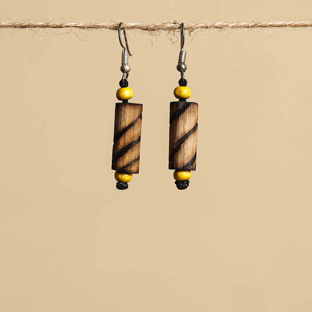Brown - hand carved bamboo wooden earrings 03 - handcrafted