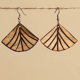 Brown - hand carved bamboo wooden earrings 08 - handcrafted