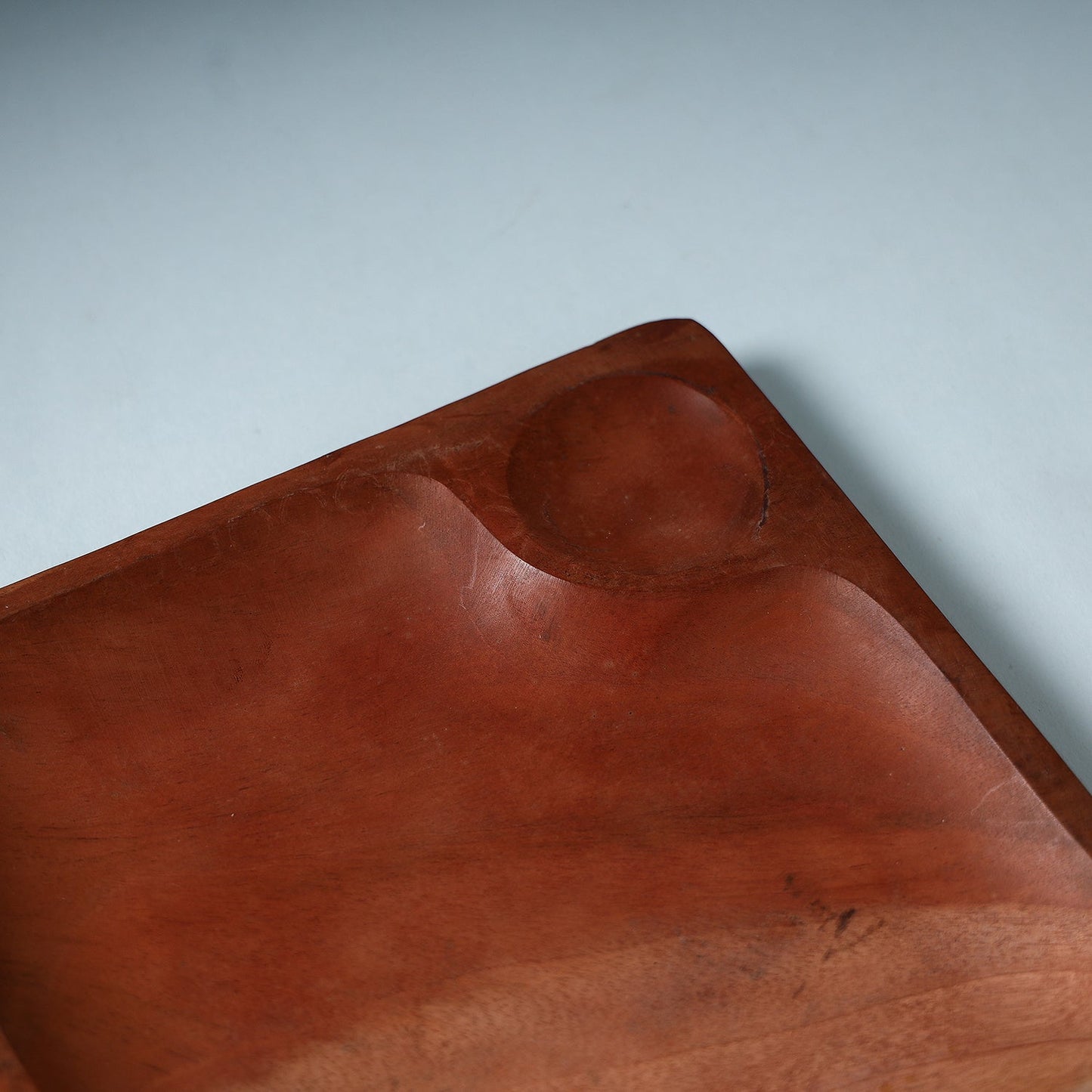 Brown Handcarved Dokra Natural Mahogany Wooden Square Tray