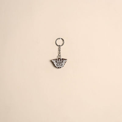 Hand carved sheesham wood keychain 03 - handcrafted