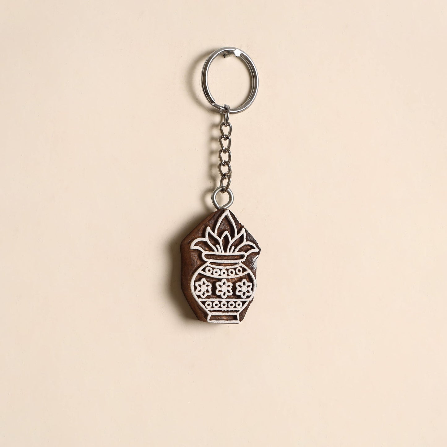 Hand carved sheesham wood keychain 08 - handcrafted