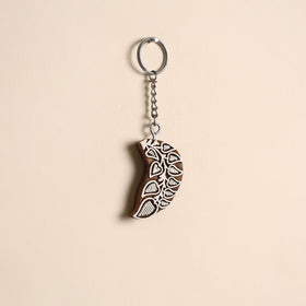 Hand carved sheesham wood keychain 09 - handcrafted
