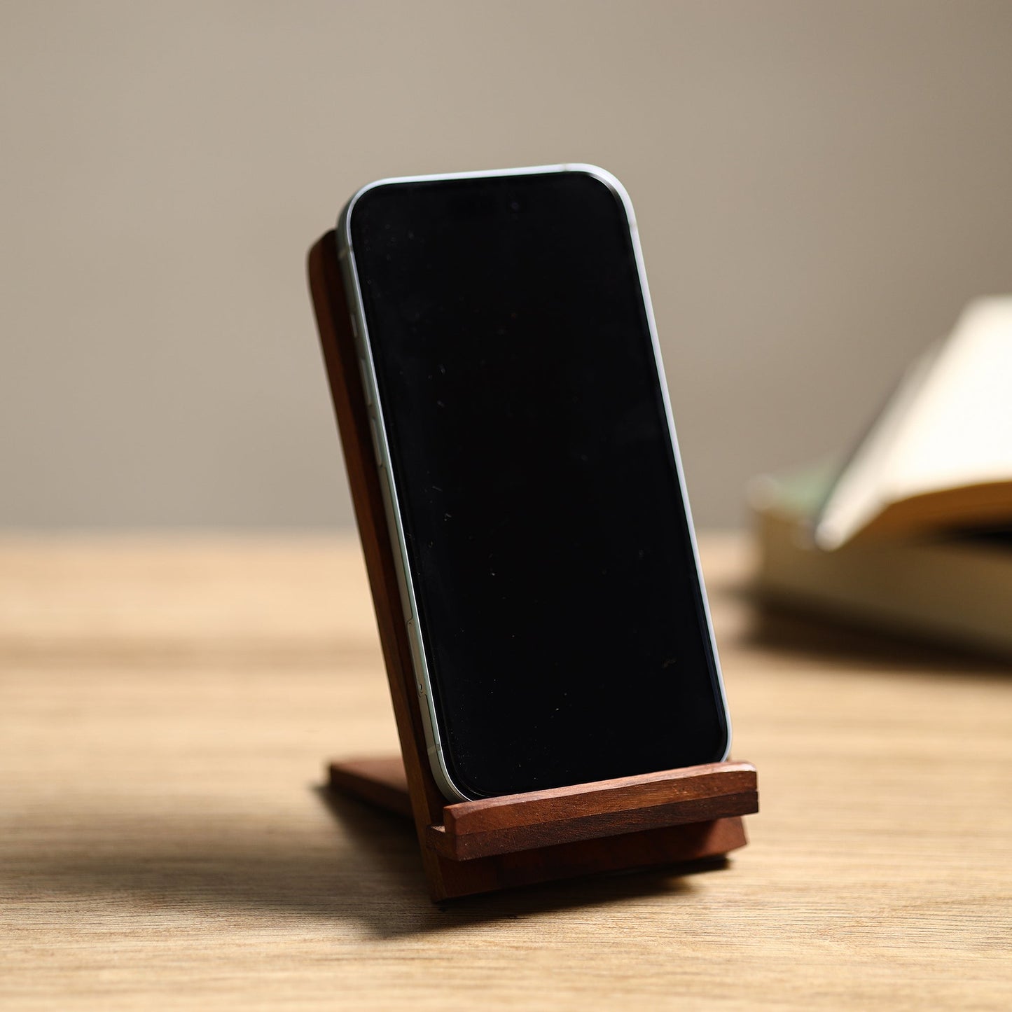 Buy Handcarved Sheesham Wood Mobile Stand 09 Online l iTokri.com 