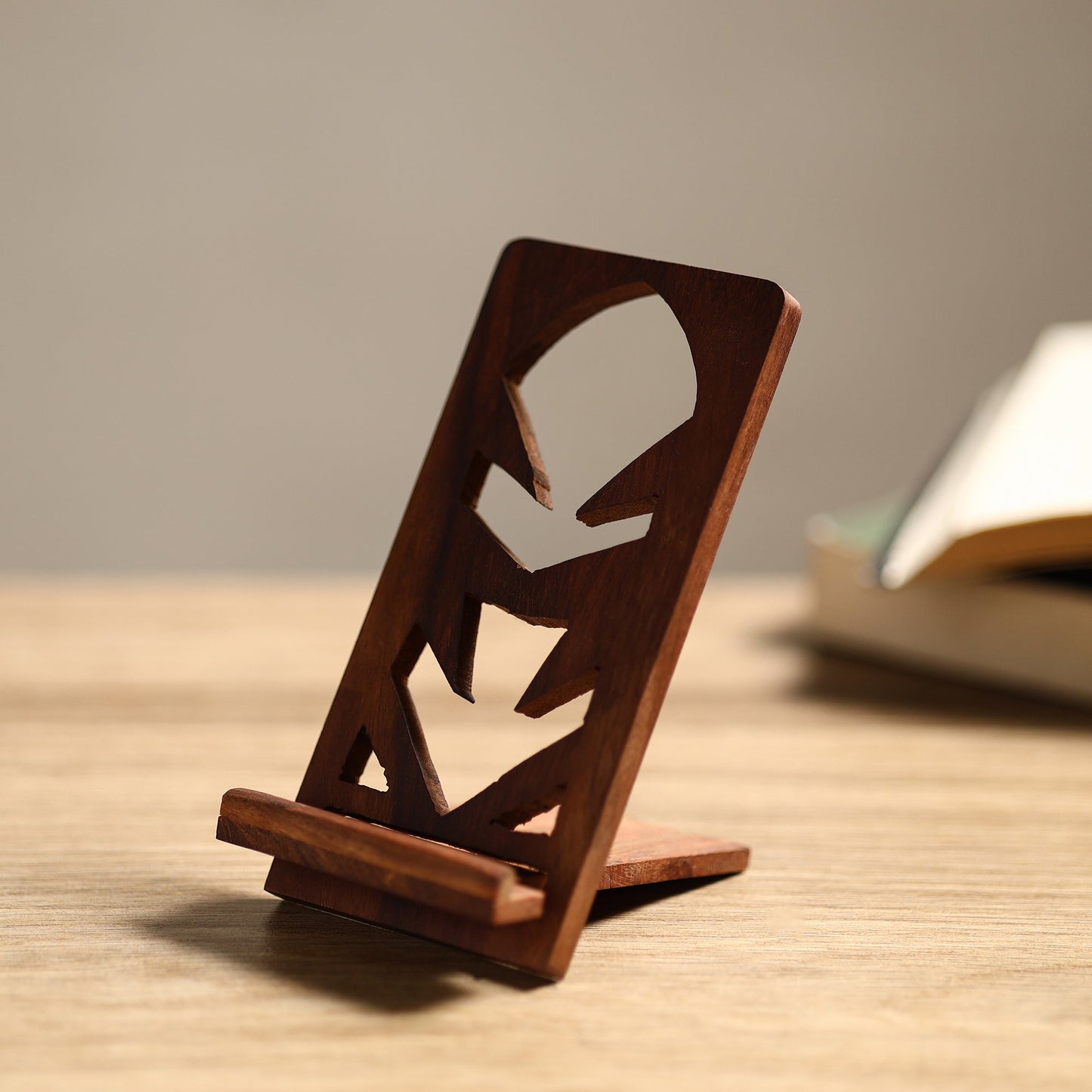  Handcarved Sheesham Wood Mobile Stand 16 