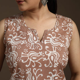 Hand embroidery cotton batik short kurta for women 10