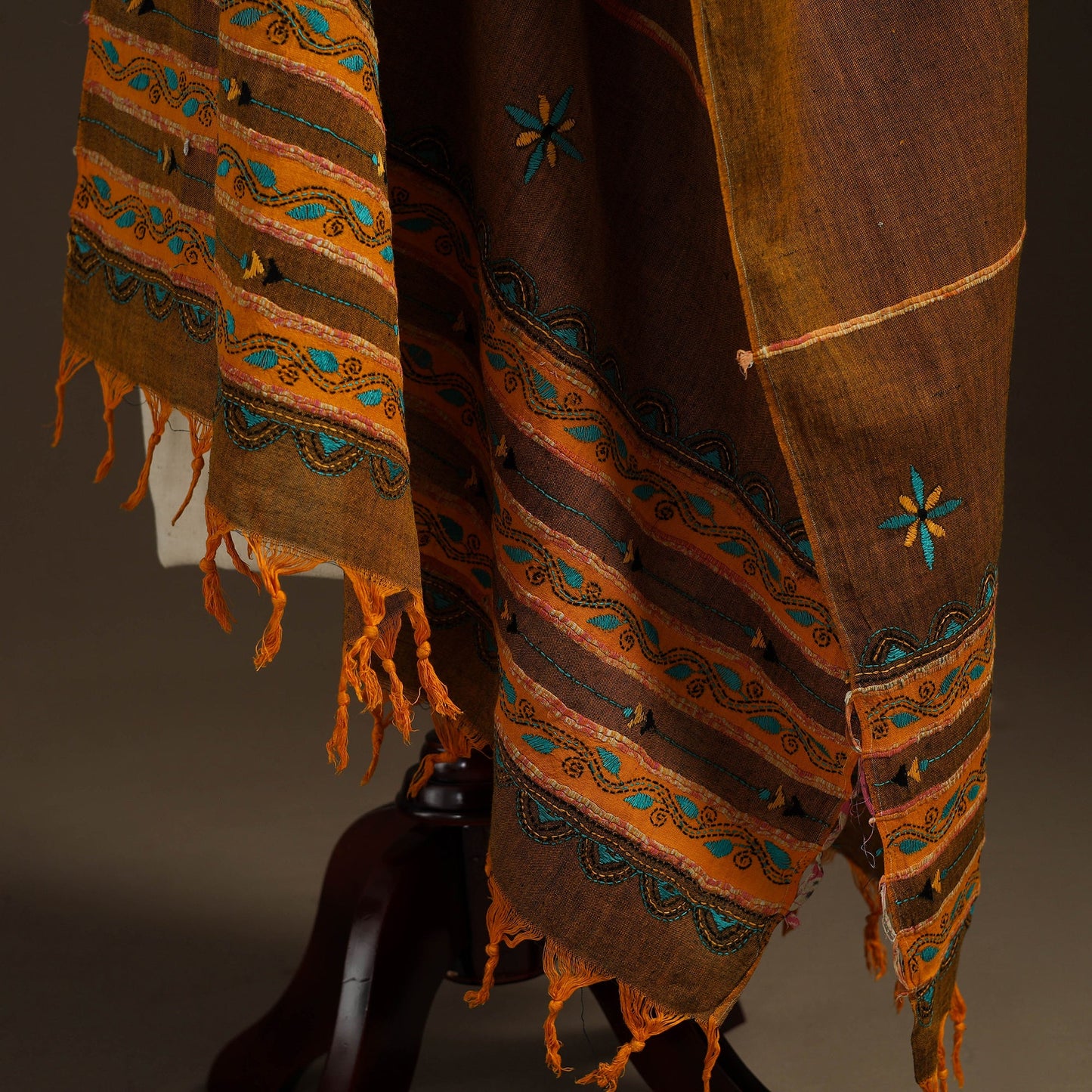 Brown Hand Embroidery Khes Handwoven Cotton Kantha Dupatta
