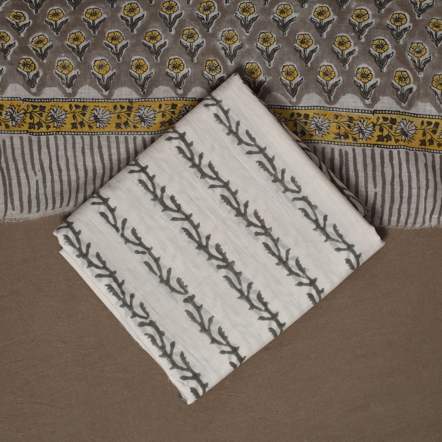 Hand sanganeri cotton 3pc unstitched dress material 18