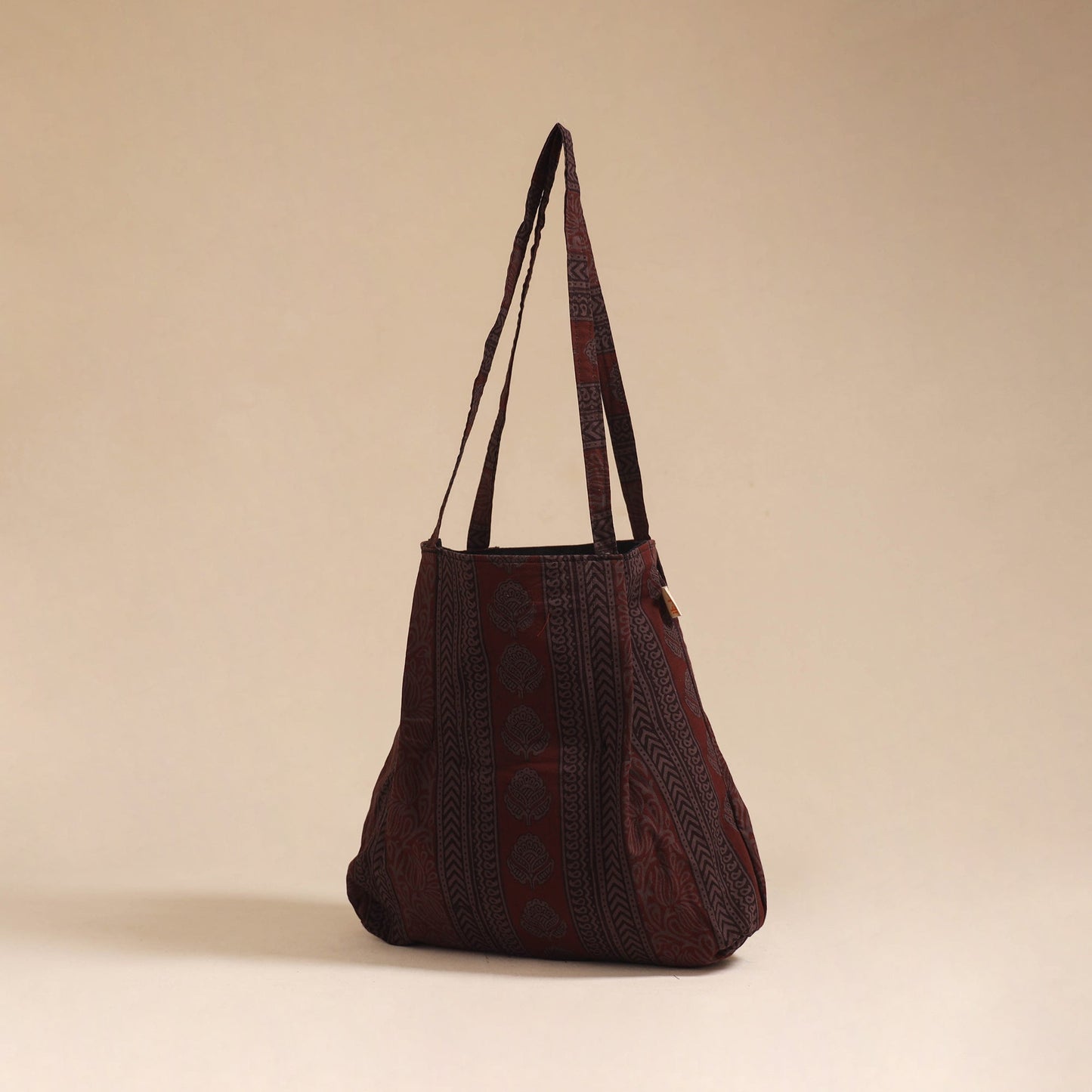 Handcrafted fabric jhola bag 115