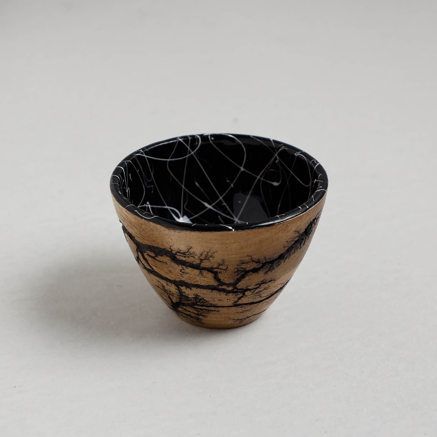  Brown Handcrafted Mango Wooden Epoxy Resin Bowl