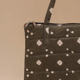 Handcrafted quilted handbag 12