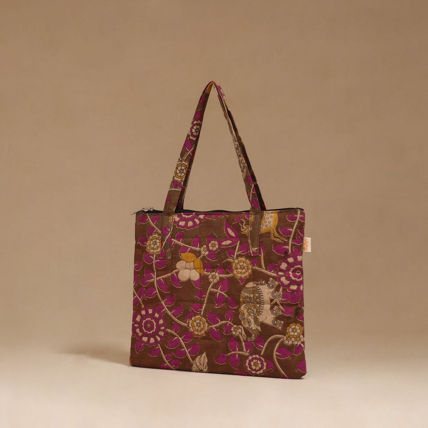 Handcrafted quilted handbag 15