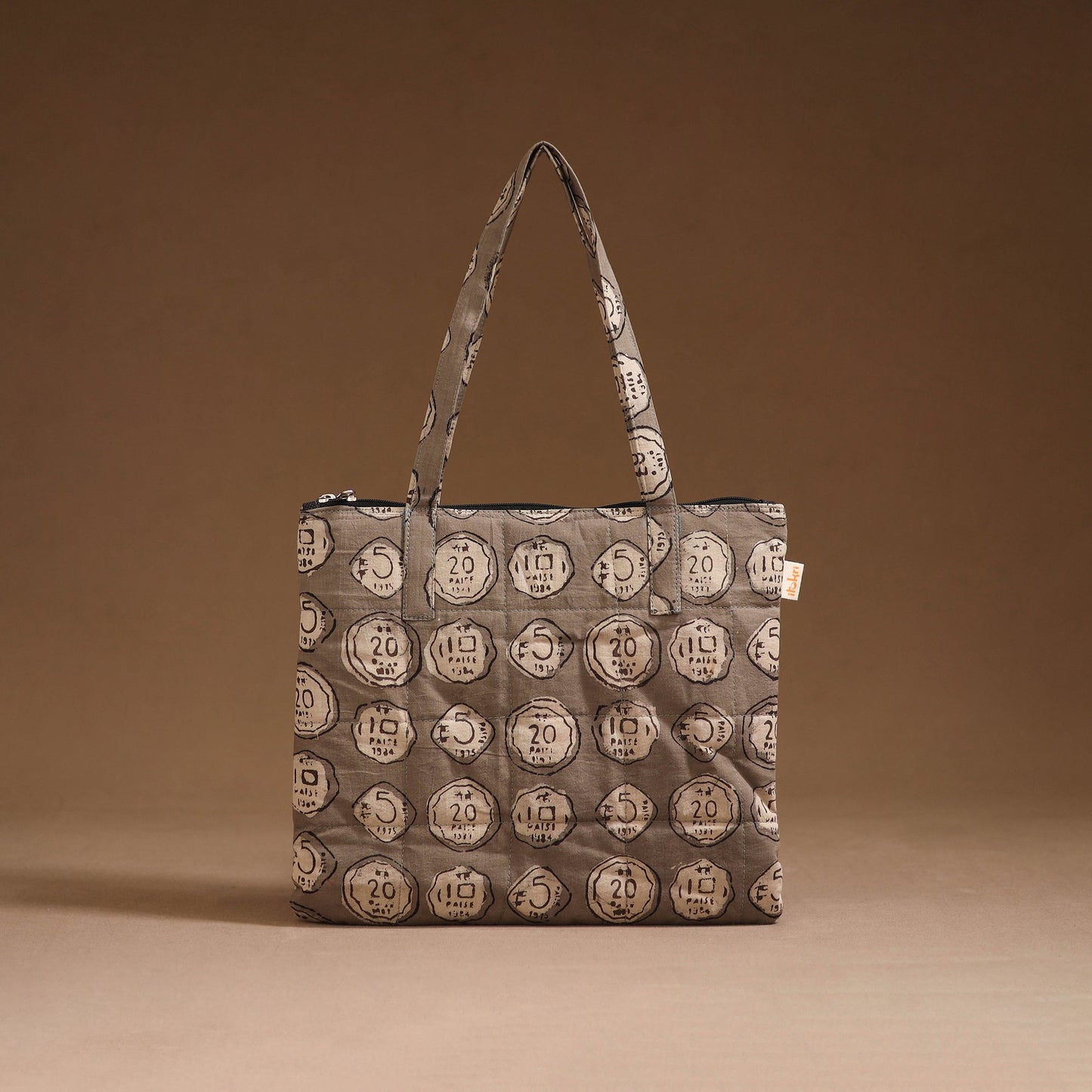 Handcrafted quilted handbag 18